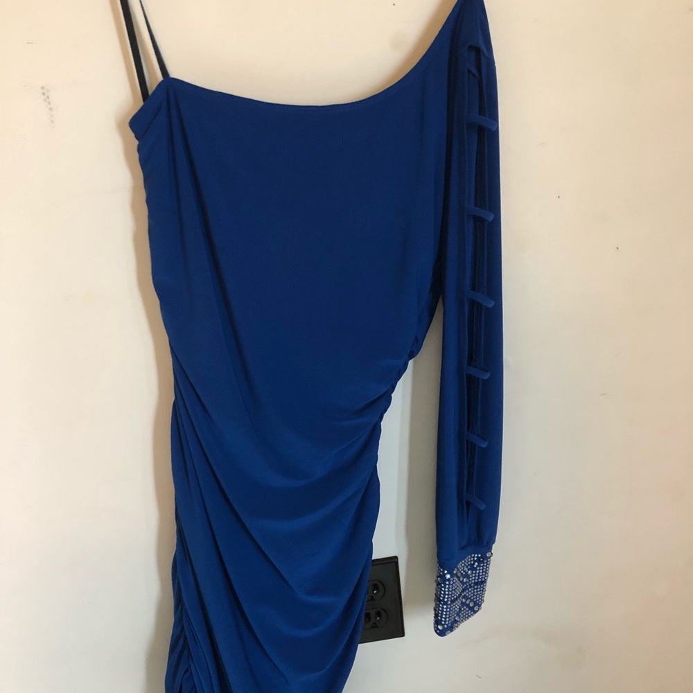 Dress - Picture 3 of 4